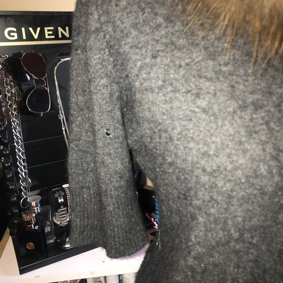 REAL CASHMERE AND FOX FUR knit top - Picture 6 of 7